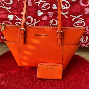 Brand new Michael Kors purse and wallet